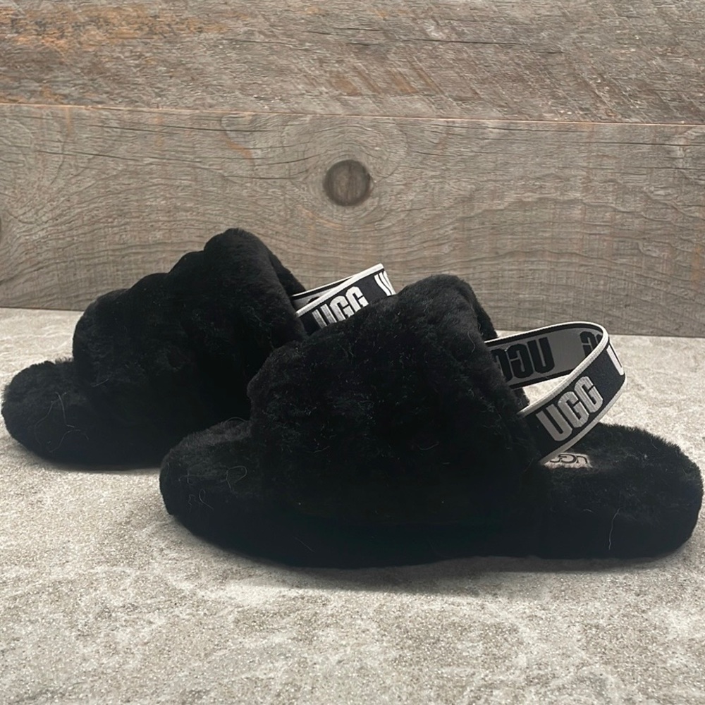 UGG Super Fluff Genuine Shearling Slingback Slipper NEW